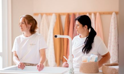 Koella - Centre de périnatalité - Bain enveloppé - Massage femme enceinte - Rebozo : Institut de beauté à Chaponnay