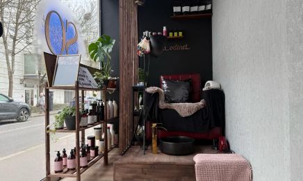 SLAVA ODINET Beauty hub : Manucure à Tours