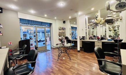 Mergeilla Coiffure : Institut de beauté à Paris