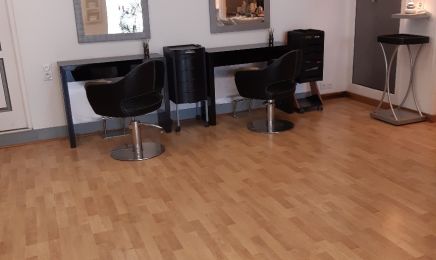 Rien qu'un Instant : Coiffeur à Plerguer