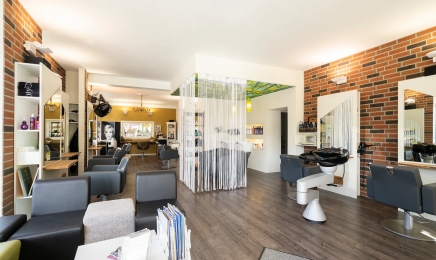 Hair and More Sibel und Friseure: Kosmetikstudio in Kaltenkirchen