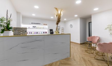 Hair world coiffure : Coiffeur à Châteauneuf-du-Pape