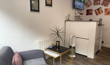 Maquillage Permanent by Nour  : Institut de beauté à Lorient