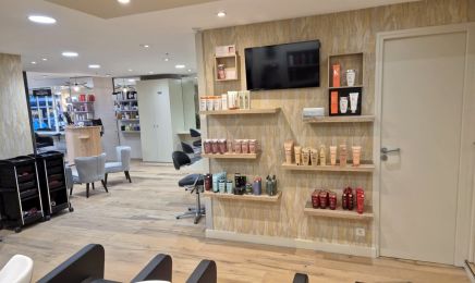 Nouvelle Vague : Coiffeur à Granville