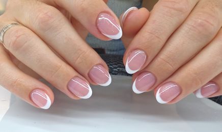 Nail lounge by Julia : Nagelstudio in Gütersloh