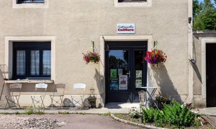 Antoinette Coiffure  : Coiffeur à Crouttes