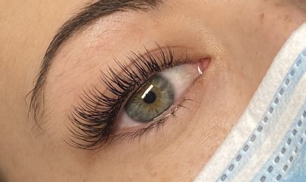 Lucie on Fleek Beauty : Manucure à Reims