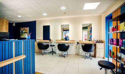 Color Club : Coiffeur à Mazé-Milon
