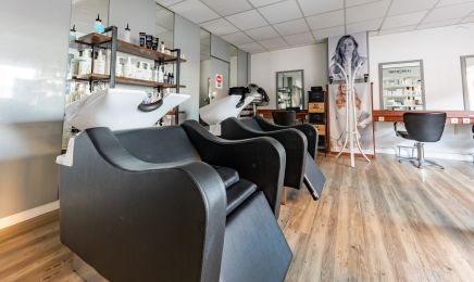 Le 7  : Coiffeur à Ploemeur