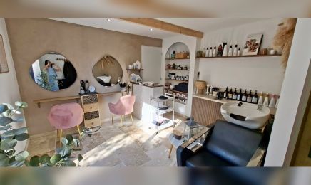 Les muses  : Coiffeur à Castillon-du-Gard
