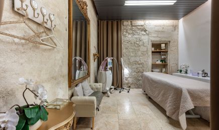 Faubourg Beauté  : Manucure à Avignon