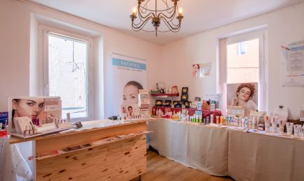 Carlyn Beauty  : Manucure à Sanary-sur-Mer