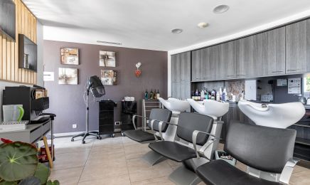 New style & Nails Léa Andcie  : Coiffeur à Grosbreuil