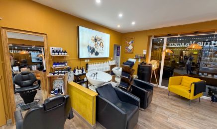 L’atelier Coiffure par Mikaël : Barbier à Saint-Amand-Villages
