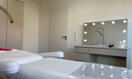 Julia’s Feinschliff: Kosmetikstudio in Ottenbach