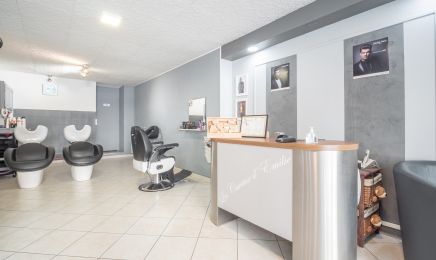 Les ciseaux d‘Emilie  : Coiffeur à Pélussin