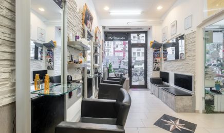 Leoni´s Nails & Hair Munich (Leoni’s Nagelstudio): Nagelstudio in München