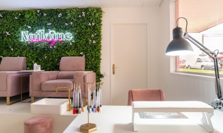 Nailome Lounge - Champniers : Manucure à Champniers