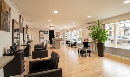Un autre regard : Coiffeur à Châteaubourg