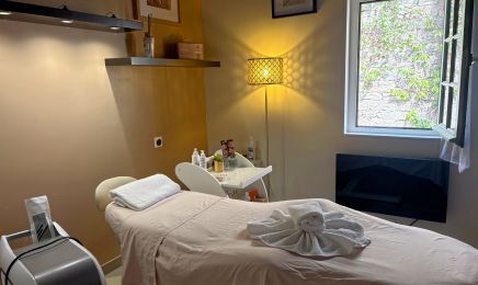 C&J Natural Beauty : Institut de beauté à Pézenas