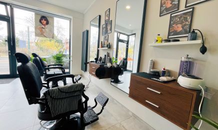 F & M Friseursalon: Friseur in Düsseldorf