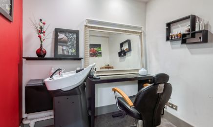 INNOV'COIFFURE - Salon. Institut Capillaire. Studio de Dermographie Capillaire : Coiffeur à Agen