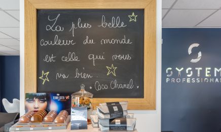 L’instant Coiffure d’Emily : Institut de beauté à Breuillet