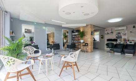 Les ciseaux d’emi  : Coiffeur à Le Haillan