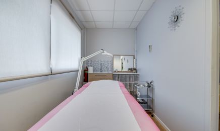 Belinda Nails : Institut de beauté à Éguilles