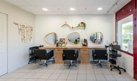 Karine Coiffure : Coiffeur à Briscous