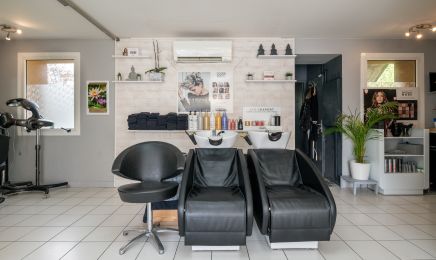 Les ciseaux d’emi  : Coiffeur à Le Haillan