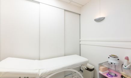 Institut Maria Towa : Manucure à Vienne