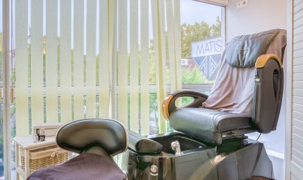 Le Loft Bordeaux - Coiffure - Institut de beauté : Manucure à Bordeaux