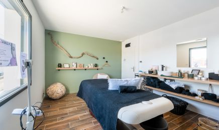 Parenthèse Dorée  : Coiffeur à La Calmette