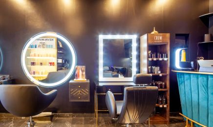 Le Boudoir d’Adeline : Coiffeur à Beausoleil