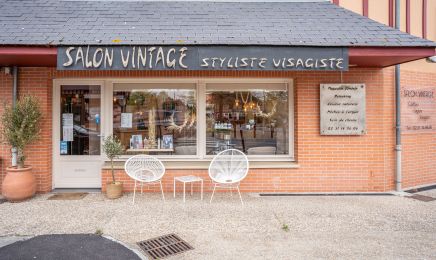 Vintage : Institut de beauté à Saint-Arnoult