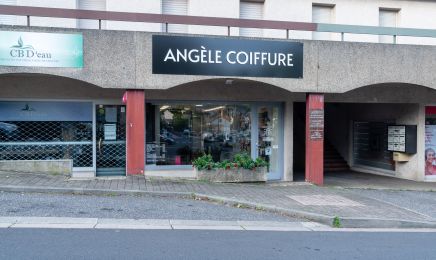 Angele Coiffure : Manucure à Thiers