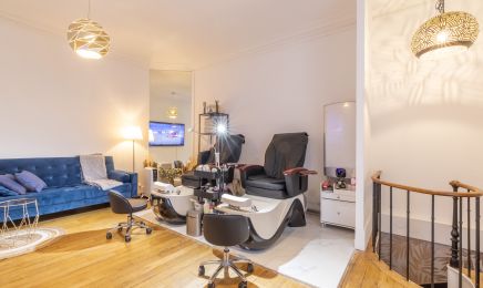 OG nail bar  : Manucure à Paris