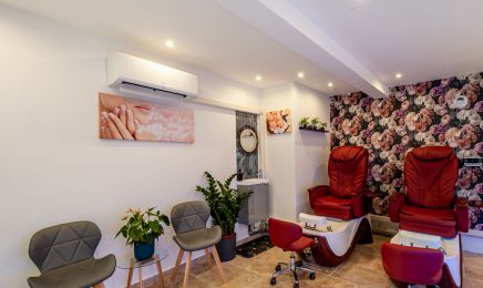 Sky Nails : Manucure à Istres