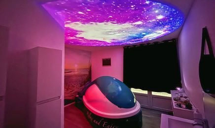 MOANA MASSAGE & ESTHÉTIQUE  : Institut de beauté à Le Thou