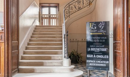 Frédéric Guyot Coiffeur : Manucure à Remiremont