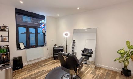 Menino Barber  : Barbier à Leers