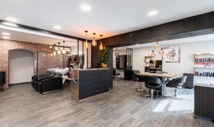 Karactère - Montrevel : Barbier à Montrevel-en-Bresse