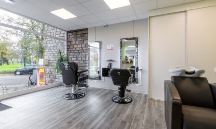 Aux Reflets Enchantés  : Barbier à Staffelfelden