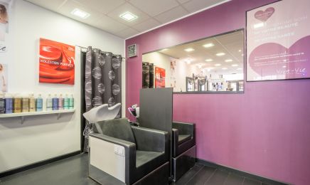 Viva la Vie by Marilyn Prevost  : Coiffeur à Villeneuve-sur-Lot