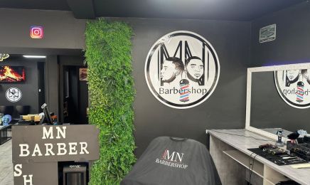 MN BarberShop - Segré : Coiffeur à Segré-en-Anjou Bleu
