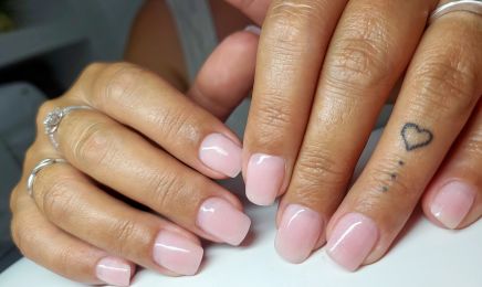 Nails by Tetiana ( Chez Dorffer - Salon de coiffure ) : Manucure à Bischwiller