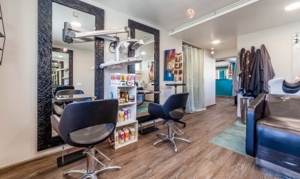 Sympatif : Coiffeur à Saint-Germain-en-Montagne