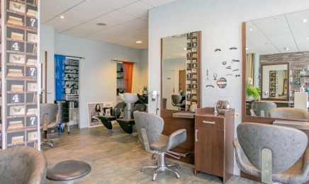 Karma Coiffure : Manucure à Caen
