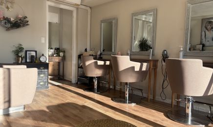 Égérie Ongles & Coiffure : Coiffeur à Peymeinade